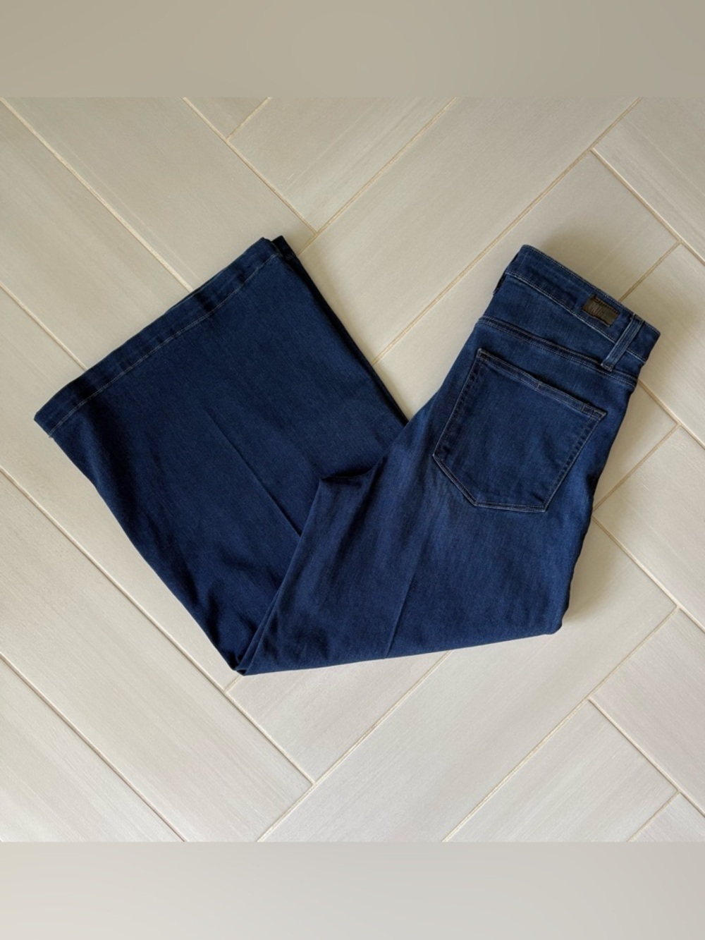 NWT PAIGE Lennie, Wide Leg Ankle, Dark Blue Denim Jeans - Picture 2 of 9